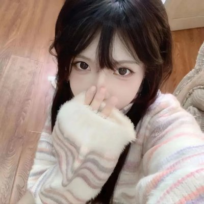 月亮在江边流淌